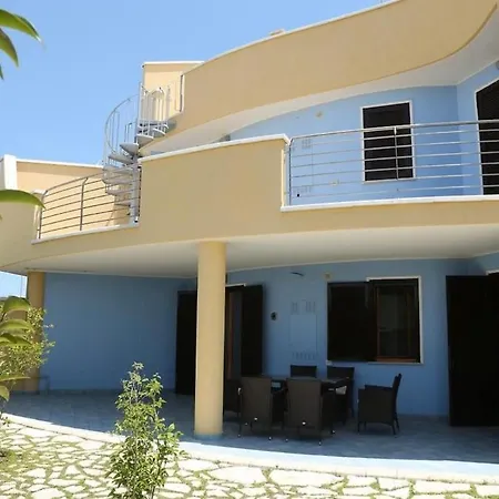 Ferienhaus Eden Village *